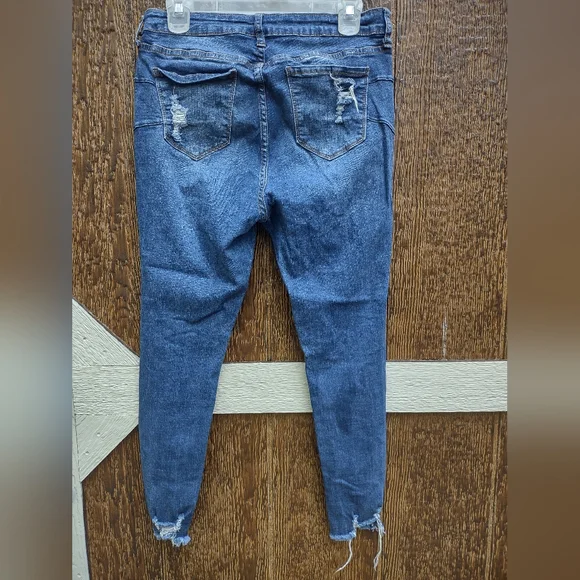 S.O.N.G Curvy High Rise Skinny Ankle Distress Jeans Women's 11/30 - Picture 2 of 3